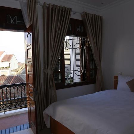 Moon & Sun Hotel Hue Bagian luar foto