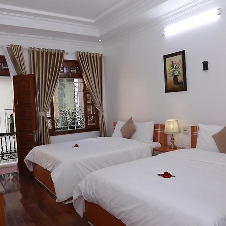 Moon & Sun Hotel Hue Bagian luar foto