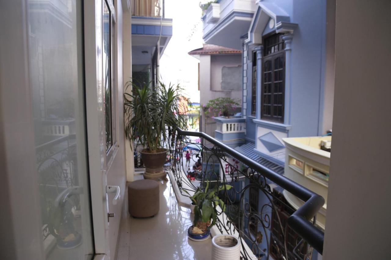 Moon & Sun Hotel Hue Bagian luar foto