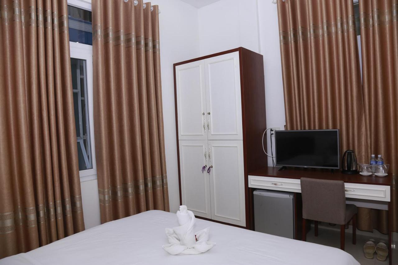 Moon & Sun Hotel Hue Bagian luar foto