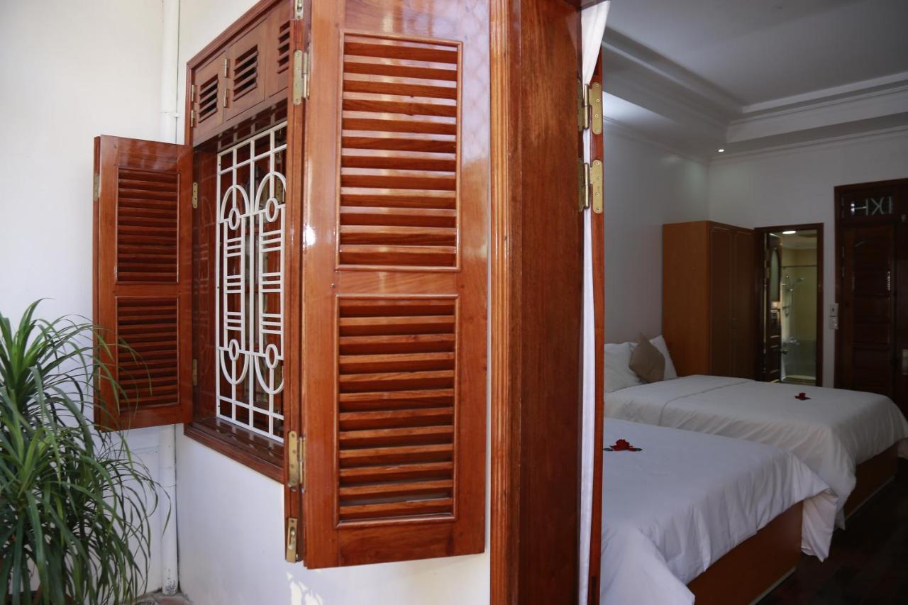 Moon & Sun Hotel Hue Bagian luar foto