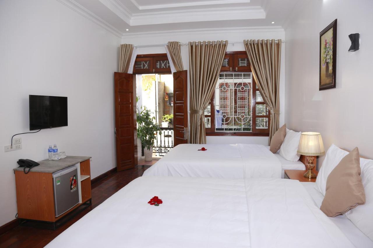Moon & Sun Hotel Hue Bagian luar foto