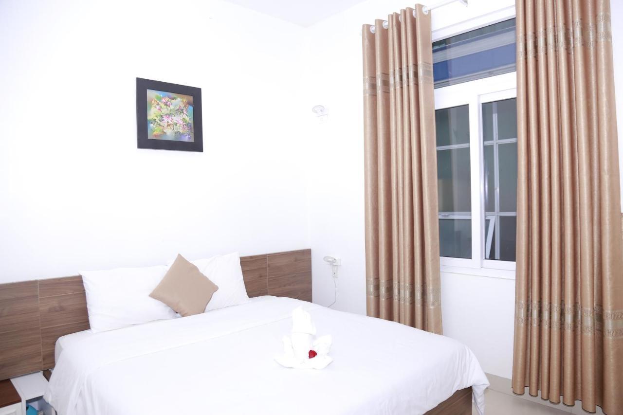 Moon & Sun Hotel Hue Bagian luar foto